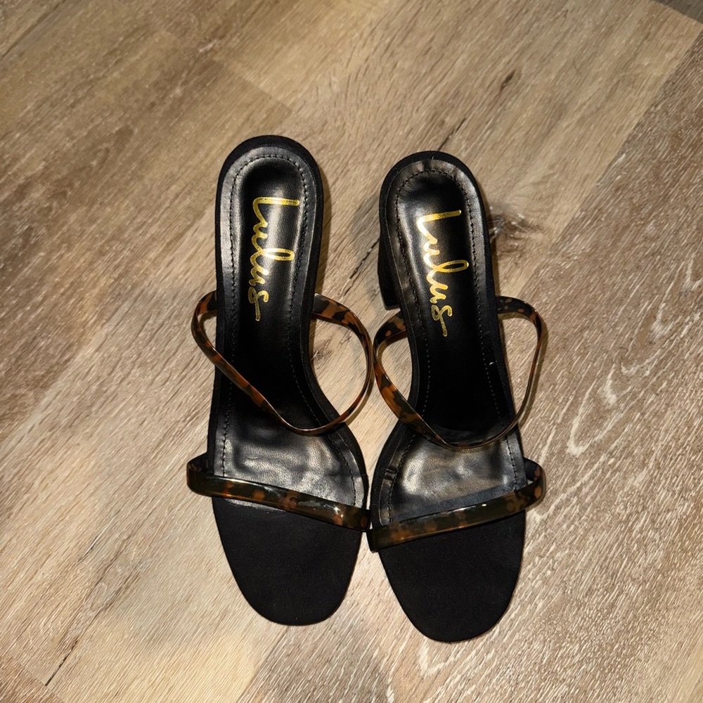 Lulu’s Heels - Picture 3 of 3